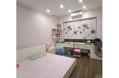Bán nhà phố Tân Mai, Hoàng Mai, 37m2 x 5T x 2.7 tỷ, ngõ thoáng. LH: 0912519472